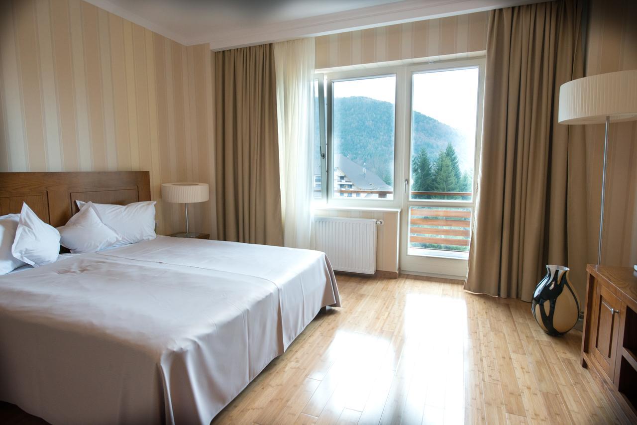Hotel Tts**** Spa&Wellness Covasna Exterior photo