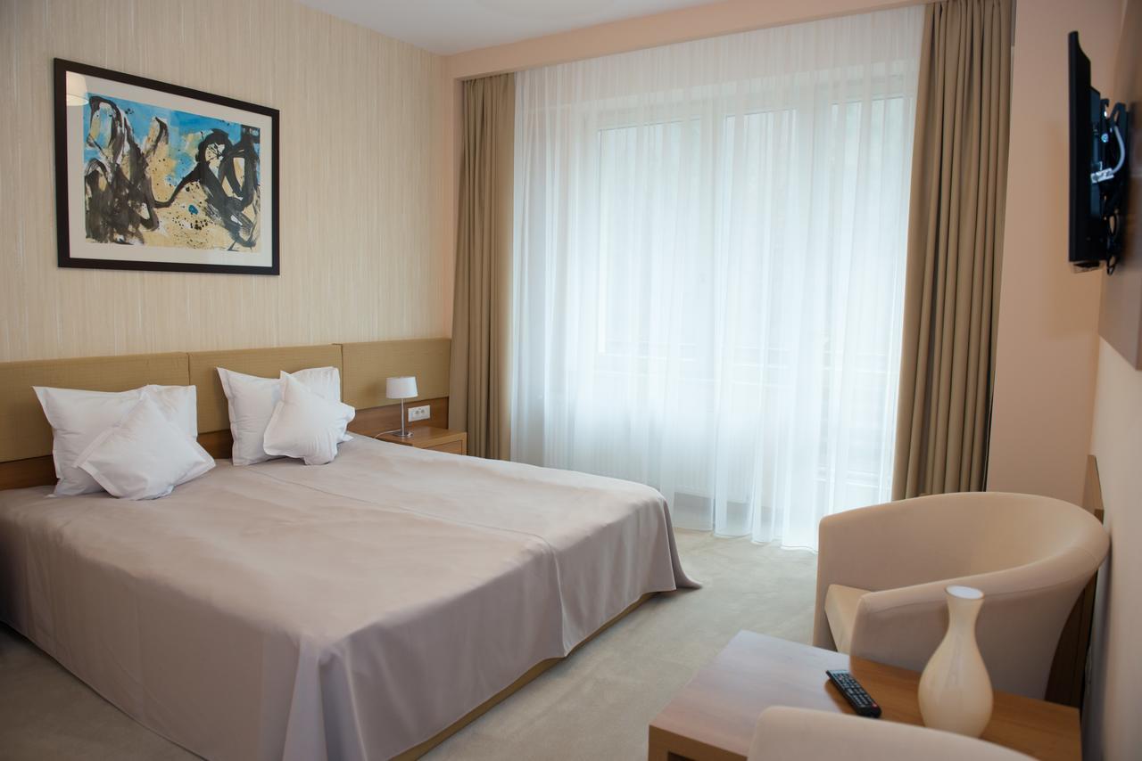 Hotel Tts**** Spa&Wellness Covasna Exterior photo