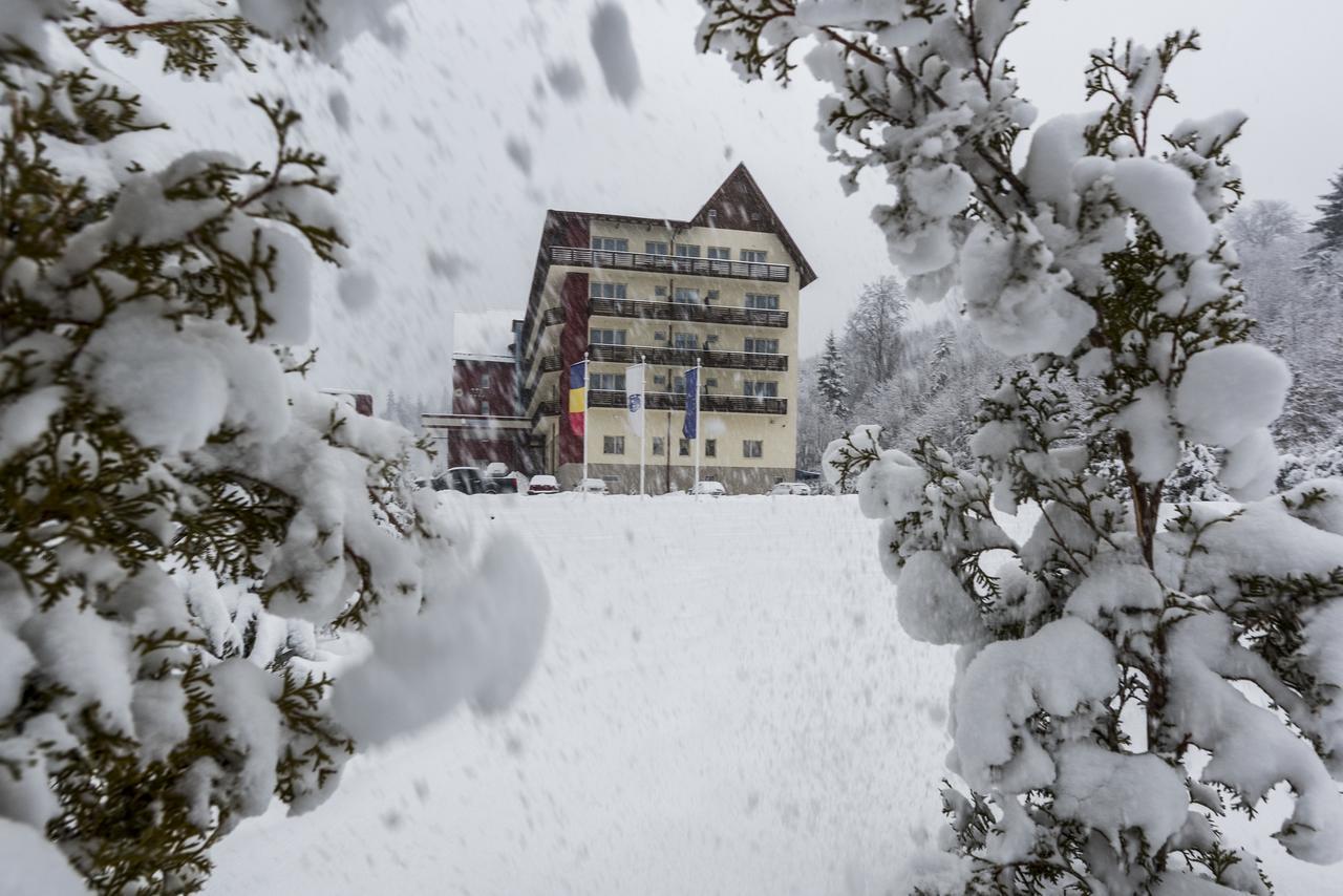 Hotel Tts**** Spa&Wellness Covasna Exterior photo