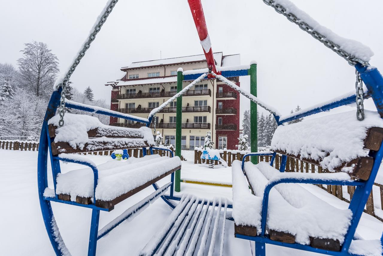 Hotel Tts**** Spa&Wellness Covasna Exterior photo